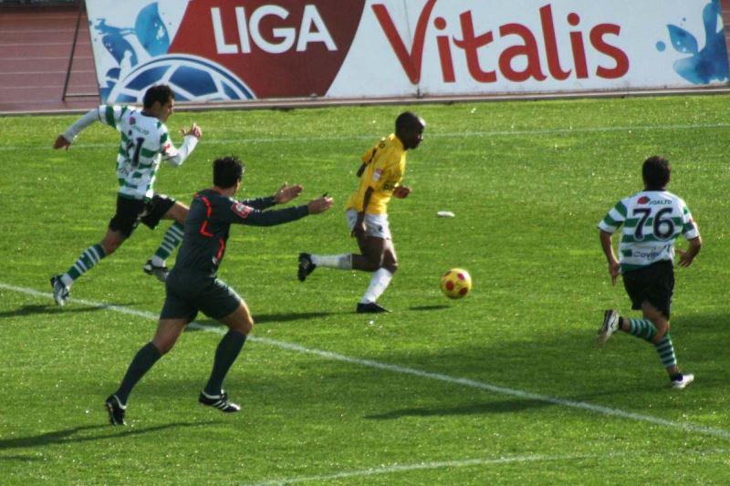 Sporting da Covilhã perde com Estoril-Praia e Zezinho fica sob observação no hospital